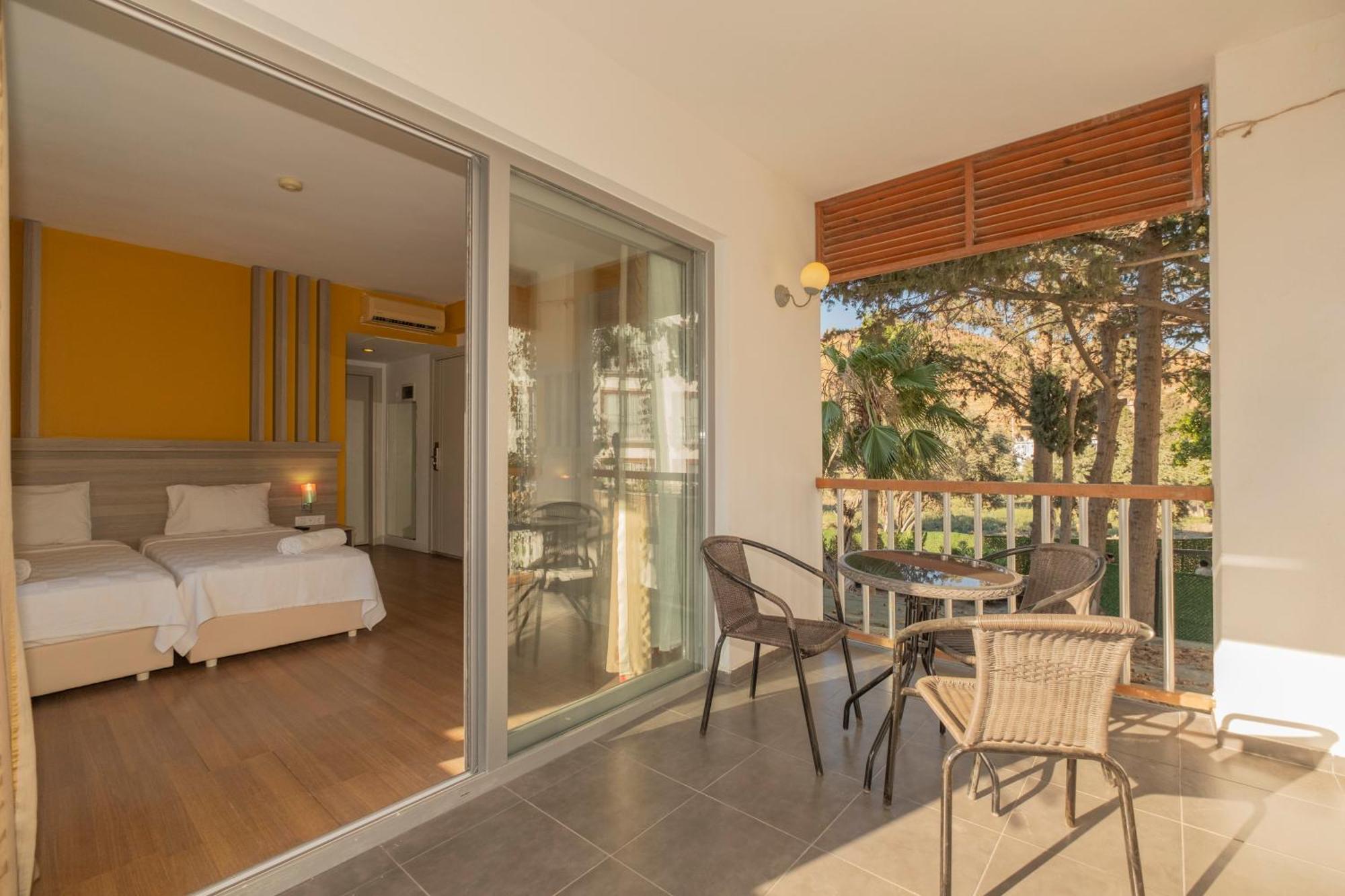 Ladonia Hotels Mio Bianco 아크얄라 외부 사진