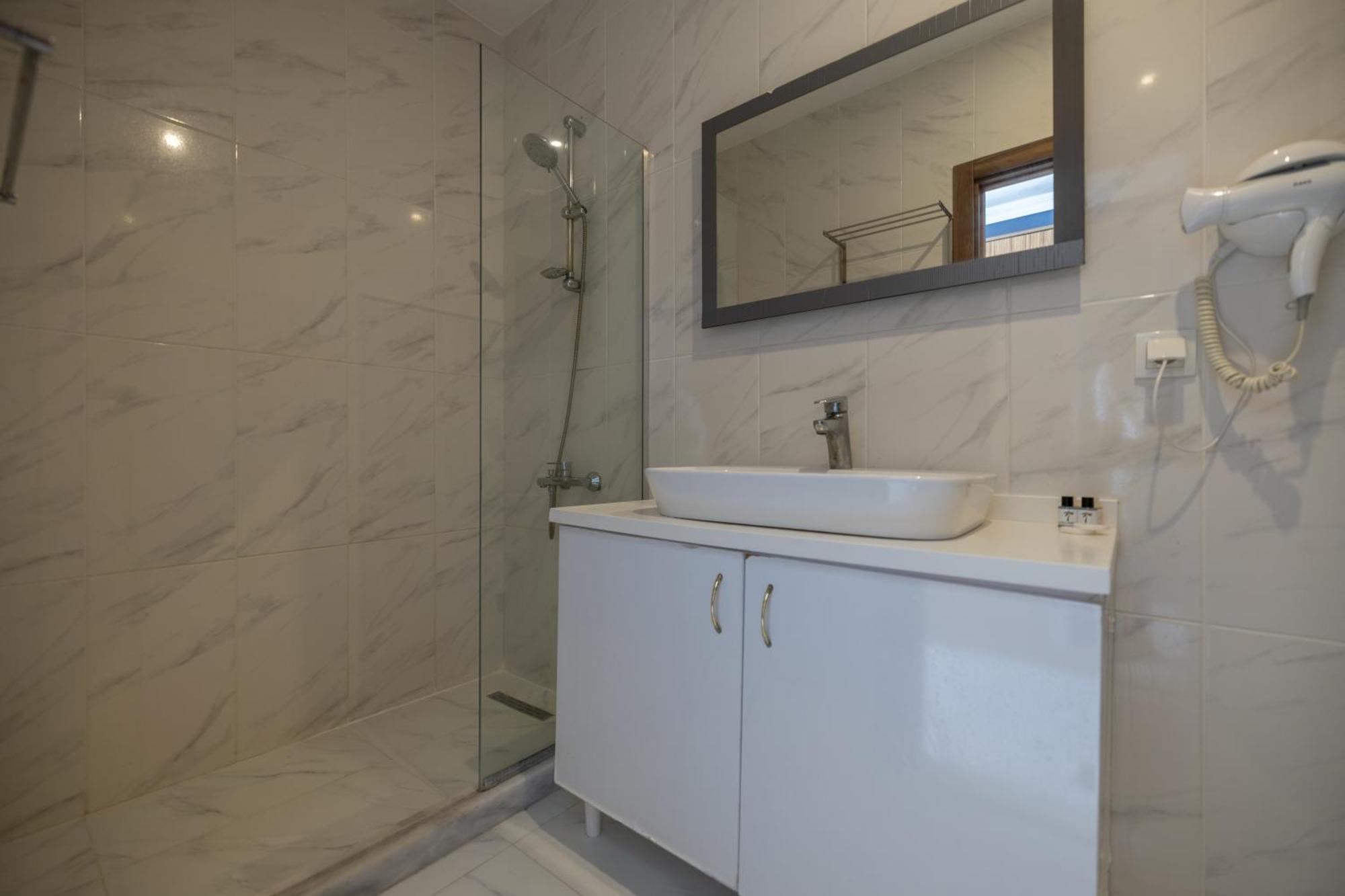 Ladonia Hotels Mio Bianco 아크얄라 외부 사진